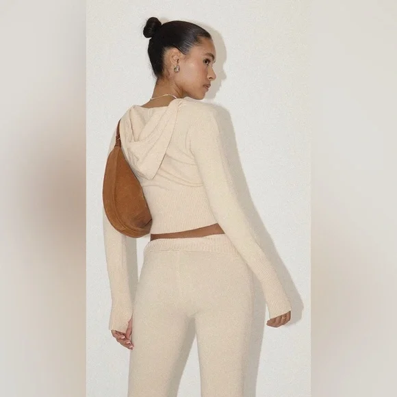 Bailey Rose Set two pieces Cream Knit High-Waist Pants and jacket - Picture 4 of 12